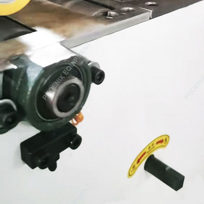 1.1kw Motor de alimentación Escoba de palo de madera Escoba de madera Máquina superior para el mango de la escoba de madera pequeña
