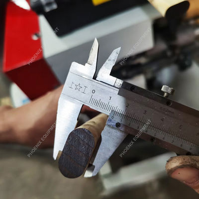 1.1kw Motor de alimentación Escoba de palo de madera Escoba de madera Máquina superior para el mango de la escoba de madera pequeña