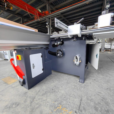 1600mm 2800mm 3200mm Panel de corte de madera para la puerta del gabinete Venta al por menor MJ6132 Serrador de mesa corredera