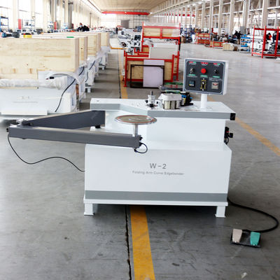 10.8m/min Velocidad de alimentación del panel Máquina de bandaje de borde de mini brazo plegable para paneles de PVC MDF