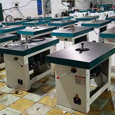 Máquina de fresado de mesa vertical para la carpintería con espesor de trabajo máximo de 120 mm