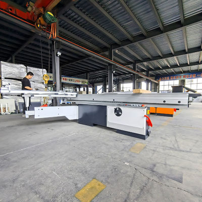 Mesa corredera de corte de tablero de precisión para la madera industrial 45 90 grados