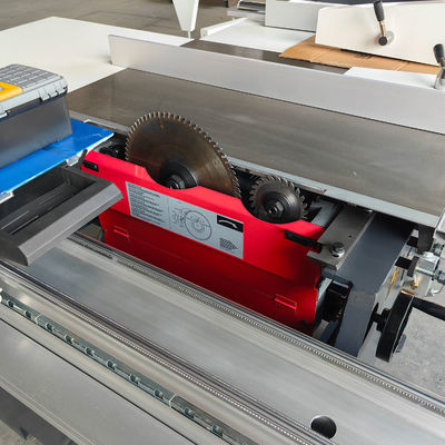 Mesa corredera de corte de tablero de precisión para la madera industrial 45 90 grados