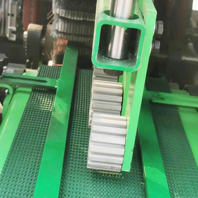 Máquina de lija automática avanzada de bloque de madera de cuatro lados con rodillo de doble presión