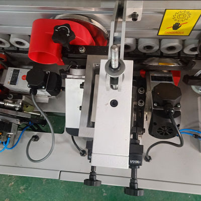 PME265S Granjas compactas Máquina de bandaje de bordes de paneles a base de madera para el trabajo espesor 10-50 mm