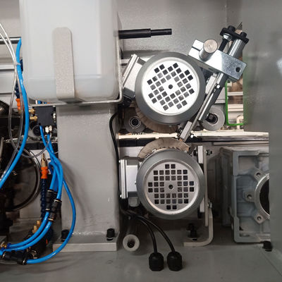 60 mm Min Largura de la pieza de trabajo Maquina de bandaje de borde de carpintería para la producción de contrachapado