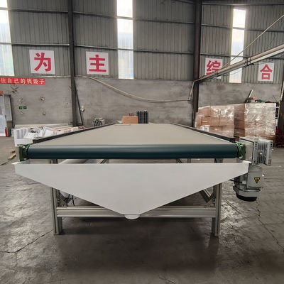 Diseño automático de alimentación y descarga de la máquina de enrutador CNC con plataforma transportadora