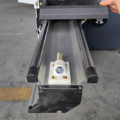 Máquina automática de corte de madera horizontal de tabla corredera multifunción MJ6132
