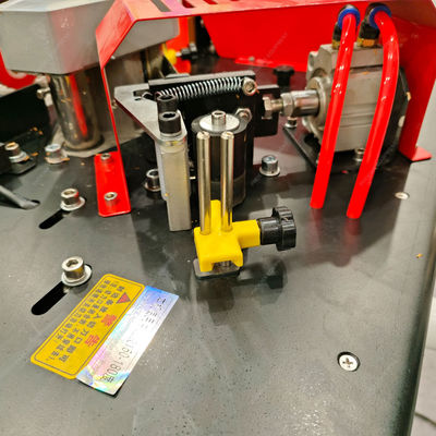 Máquina de bandaje de borde de madera industrial multifunción automática de recorte fino para madera contrachapada