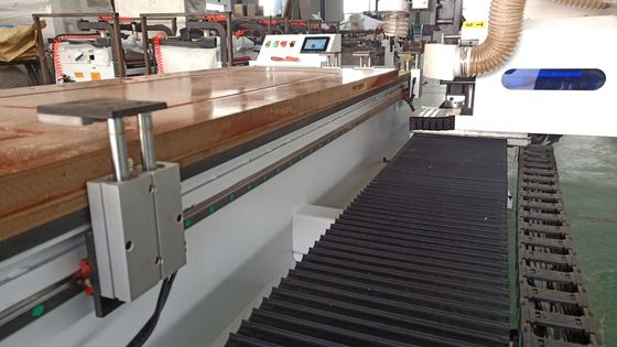 Máquina avanzada de perforación de bisagra con servomotor de 750W x3