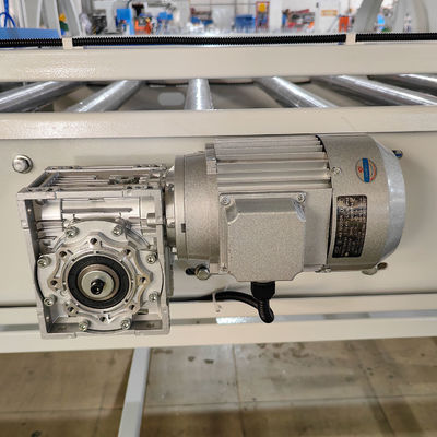 Máquina de inversión de 180 grados de alta productividad para tableros de madera