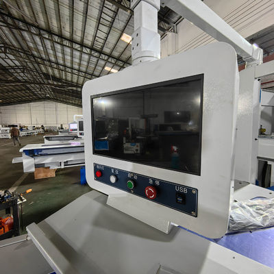 PM612B Maquinaria para paneles de madera Máquina de perforación de madera CNC de seis lados para gabinetes Puertas