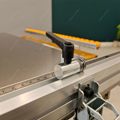 Máquina para cortar madera a gran velocidad