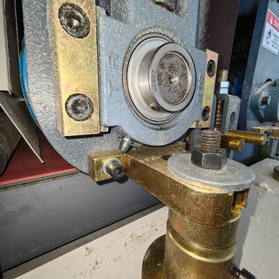 R-R1000 Maquina de lijar pisos de madera sólida con ancho máximo de la placa de procesamiento de 1000 mm