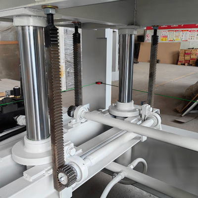 Prensa hidráulica de 2 capas de 120 toneladas para la madera con calefacción eléctrica y aceite térmico