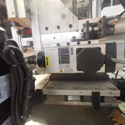 Máquina de perforación de cerraduras y bisagras de puertas CNC de alta potencia para la fabricación de puertas horizontales