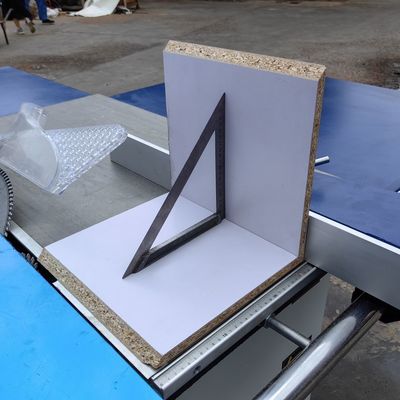 6.6kW Panel de mesa corredera de madera para cortar tablas de madera a 45 90 estándar