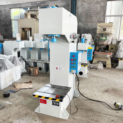 Máquina de brocheado pequeña con 25MPa Max. Presión hidráulica y 200 mm de profundidad de garganta