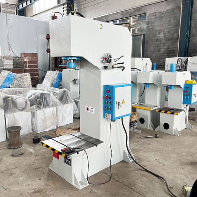 Máquina de brocheado pequeña con 25MPa Max. Presión hidráulica y 200 mm de profundidad de garganta