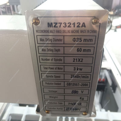 Máquina de perforación multi cabeza para perforar tableros de madera en la puerta del armario de muebles