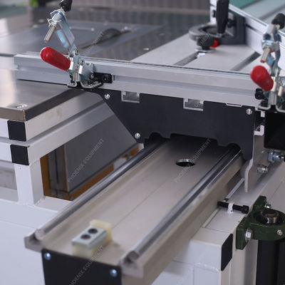 Serigüera de deslizamiento automático de precisión para paneles de madera contrachapada en plantas de fabricación