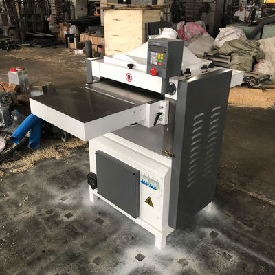 MB206E Máquina de corte de cabeza en espiral de madera para tableros de planificación Planador automático de superficie
