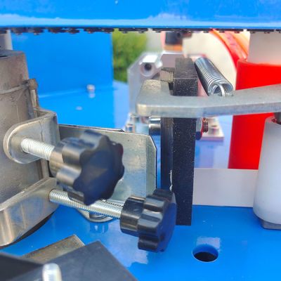 Máquina de bandaje de bordes de muebles a medida con tamaño pequeño y recorte automático por DW102