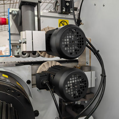 Máquina de trabajo de madera de 12 kW de potencia Bandaje y recorte de bordes con pegado y limpieza automáticos