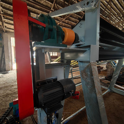 Máquina de transporte de abrazaderas de madera giratoria de control neumático MY2500B-10 para muebles de paneles