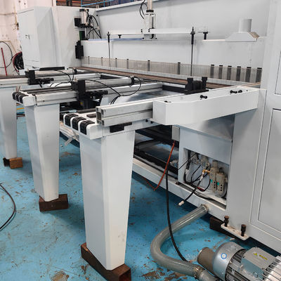 Máquina de aserradero de vigas de panel computarizado de alta velocidad con diámetro de hoja de sierra principal de 360 mm