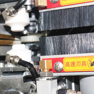 Máquina de bandaje de borde de brazo plegable flexible para la eficiencia de producción de materiales PUR / EVA