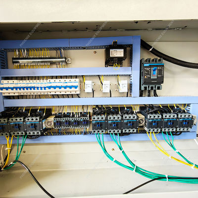 Máquina de lija de madera de madera para tablero plano industrial Cnc