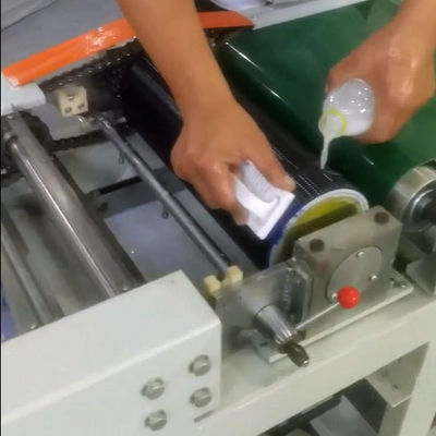 300 KG Peso MB400 Diseminación de pegamento de un solo lado Diseminación automática de pegamento de chapa de madera