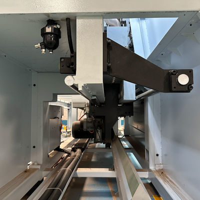 Máquina de corte de madera CNC de tensión personalizada con precisión industrial y peso de 4500 kg