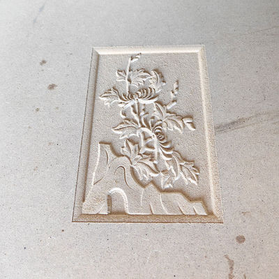 Muebles de madera de balsa de fundición estable Tallar 3 Ejes Trabajo de madera CNC Router Alta precisión