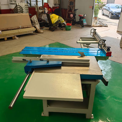 Máquina de corte de madera industrial de precisión de panel de corte de madera de mesa corredera