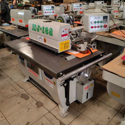 Máquina de corte de madera de alta precisión de 850 kg para muebles de espesor
