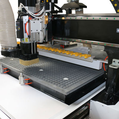 3PH 60Hz PM1325 ATC CNC Router de madera para cortar MDF Muebles de madera