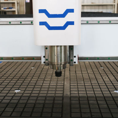 3200x1700x960mm Máquina de rotación 3D de CNC con huso único PM1325 para grabado de corte de madera