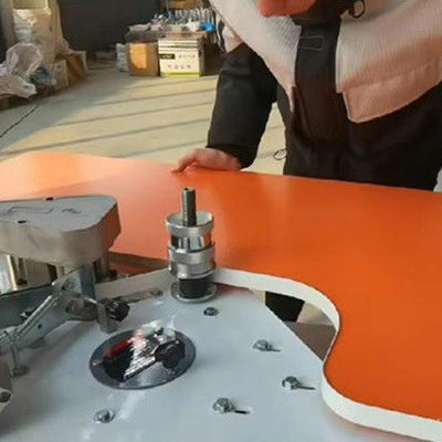 Presión de aire 0,5-0,8Mpa Pantalla táctil brazo plegable de banda de borde Máquina de banda fácil de operar