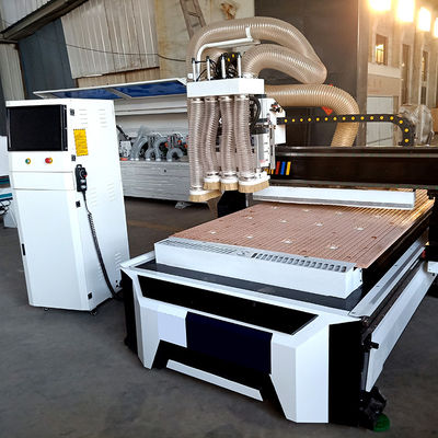 Velocidad de trabajo máxima 25000mm/min 1300×2500mm Tamaño de la mesa de trabajo