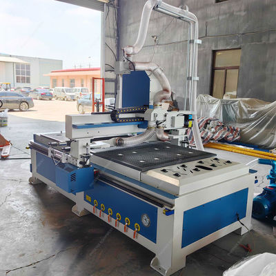 Máquina de grabado y fresado CNC de 3 ejes versátil con tren guía cuadrado de Taiwan Hiwin