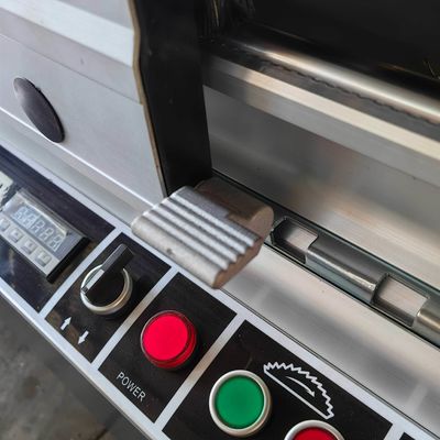 45-90 grados Máquina de corte de madera inclinada Serradora de mesa corredera para la industria maderera