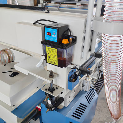 Plantas de fabricación Máquina de corte de sierra de madera de múltiples hojas con enrutador de madera CNC de 3 ejes