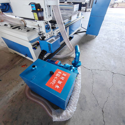 Máquina de encaminamiento CNC de alta precisión de 4 ejes 3 ejes de madera para corte de grabado de perforación