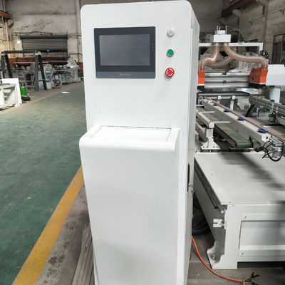 Máquina automática de madera CNC para cortar paneles de madera
