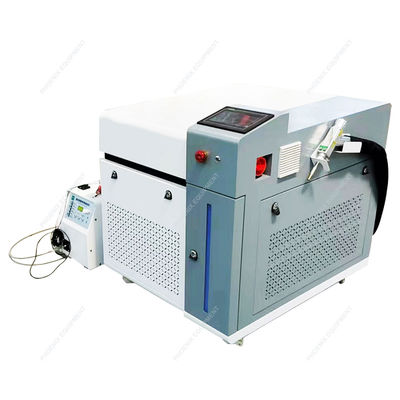 Potencia de salida máxima 1500W Soldadora láser de mano para aplicaciones de soldadura de precisión
