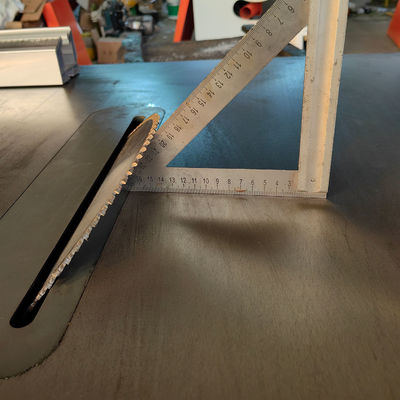 Serradura circular de 45 grados para tablero de corte horizontal deslizante y corte de materiales