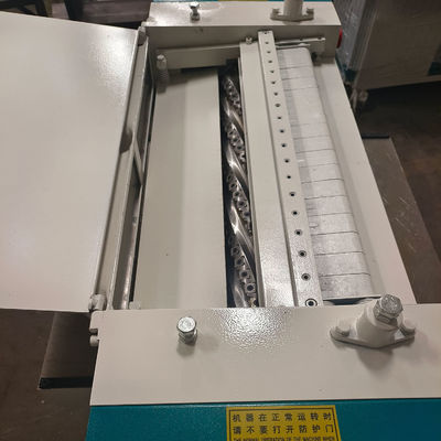 Máquina de planeación de madera de lado único Min. espesor de planeación 8 mm Voltado 380V 50Hz 3 fases