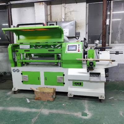 2700*1300*1400mm Maquina de torsión automática de alimentación de madera para grabado y torneado de madera